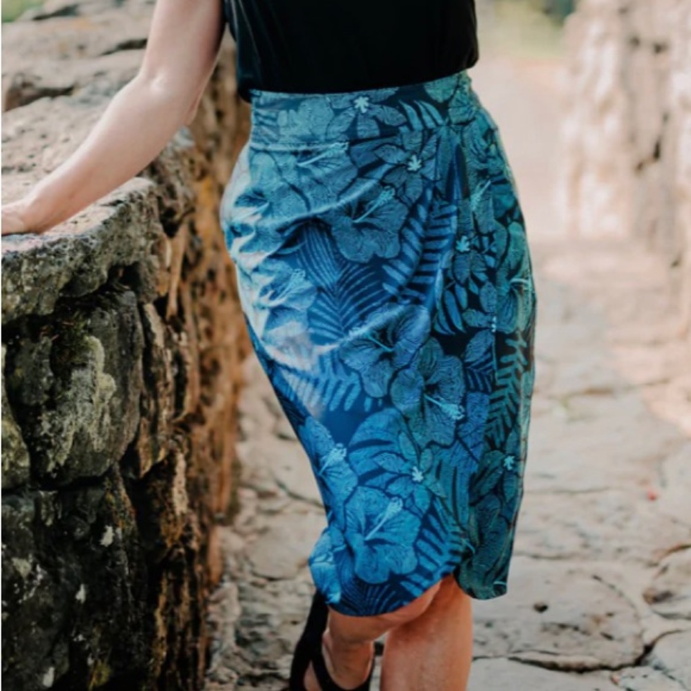 Rip Skirt Hawaii XXL style 300 water shedding skirt/cover up